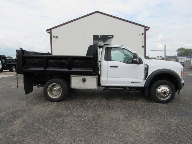 Used 2023 Ford F550 4x4 Regular Cab Super Duty image 2