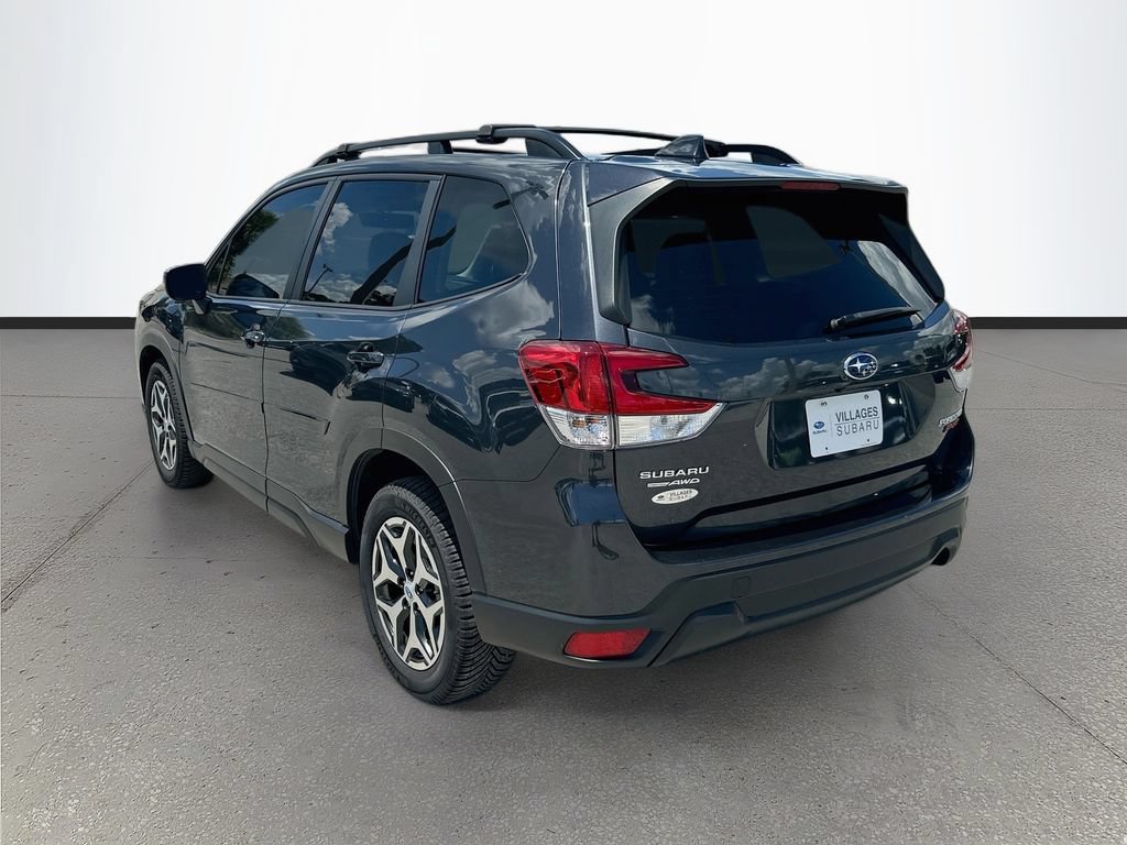 Used 2019 Subaru Forester Premium AWD/4WD image 5