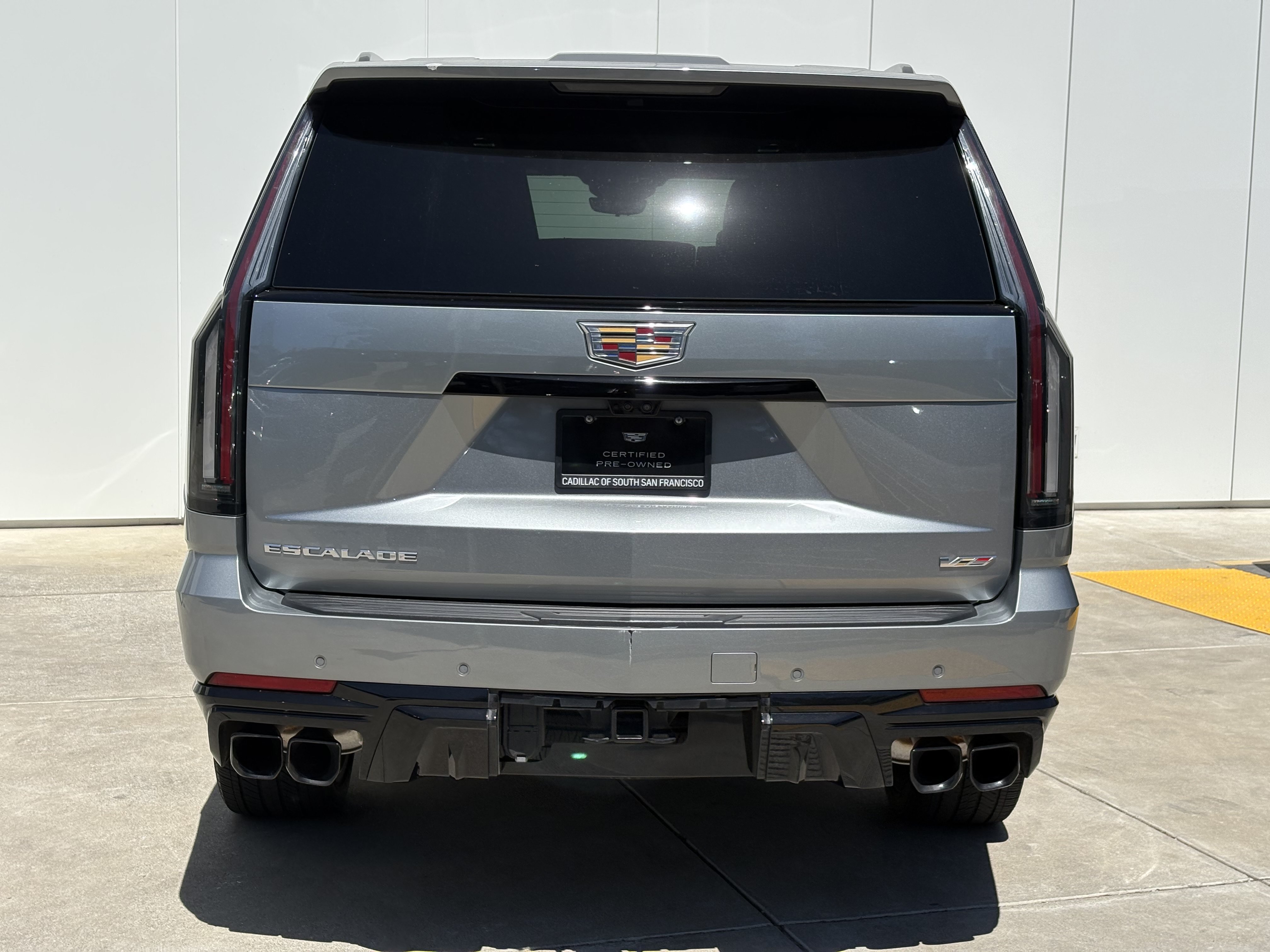 Certified 2025 Cadillac Escalade ESV V AWD/4WD image 8
