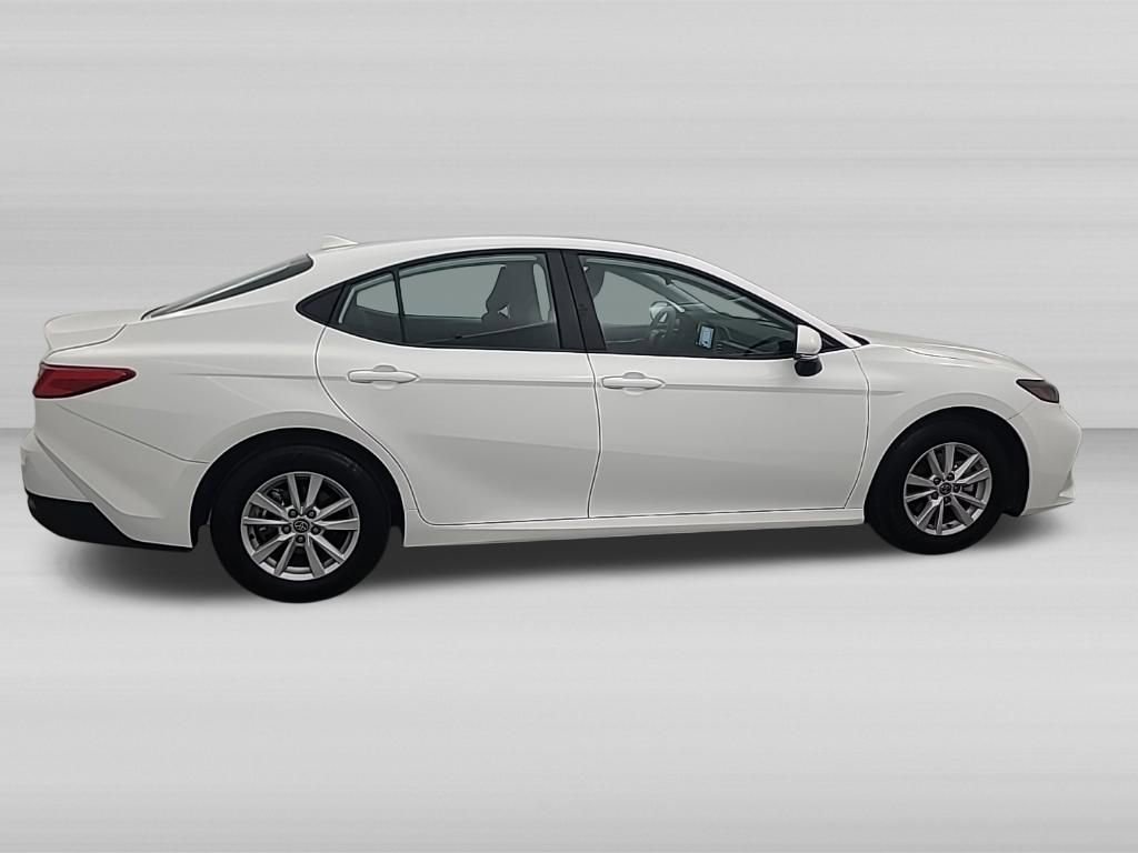 Used 2026 Toyota Camry LE FWD image 3