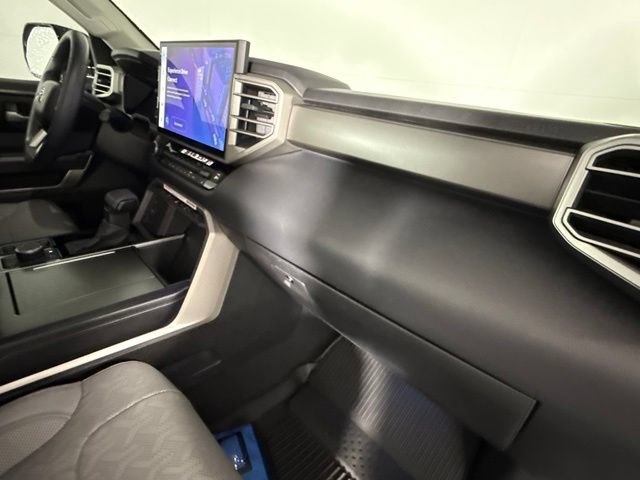 Used 2024 Toyota Sequoia SR5 w/ SR5 Premium Package AWD/4WD image 43