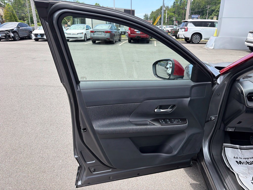 New 2026 Nissan Kicks SV w/ SV Premium Package AWD/4WD image 12