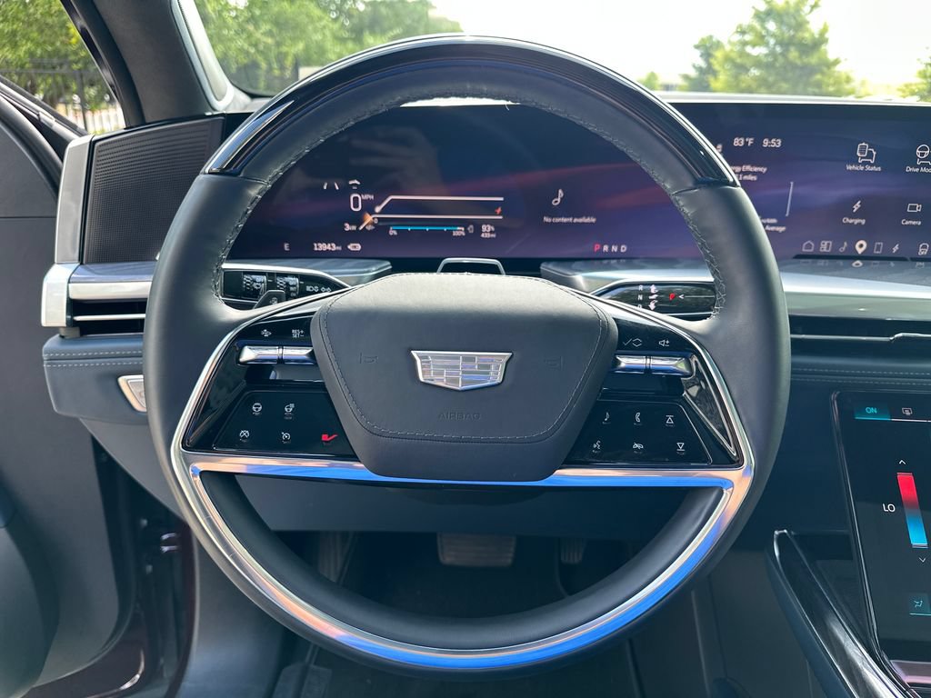 Certified 2025 Cadillac Escalade IQ Luxury 2 w/ LPO, Premium Carpet Package AWD/4WD image 24
