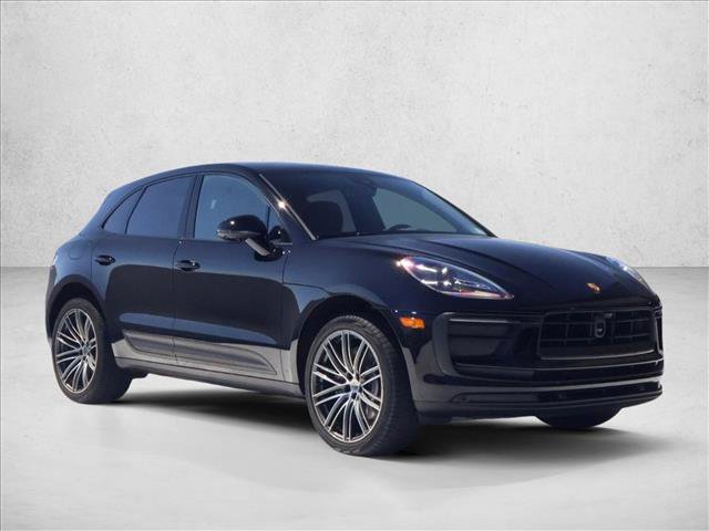 Used 2024 Porsche Macan AWD/4WD image 7