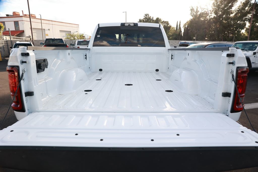 New 2026 RAM 3500 Tradesman AWD/4WD image 34