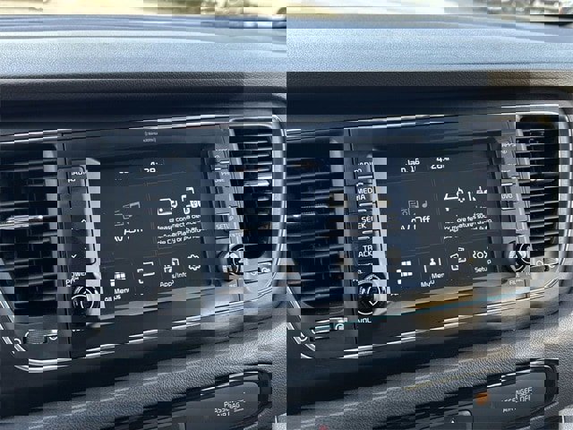 Used 2017 Kia Sedona LX w/ LX Essentials Premium Package image 20