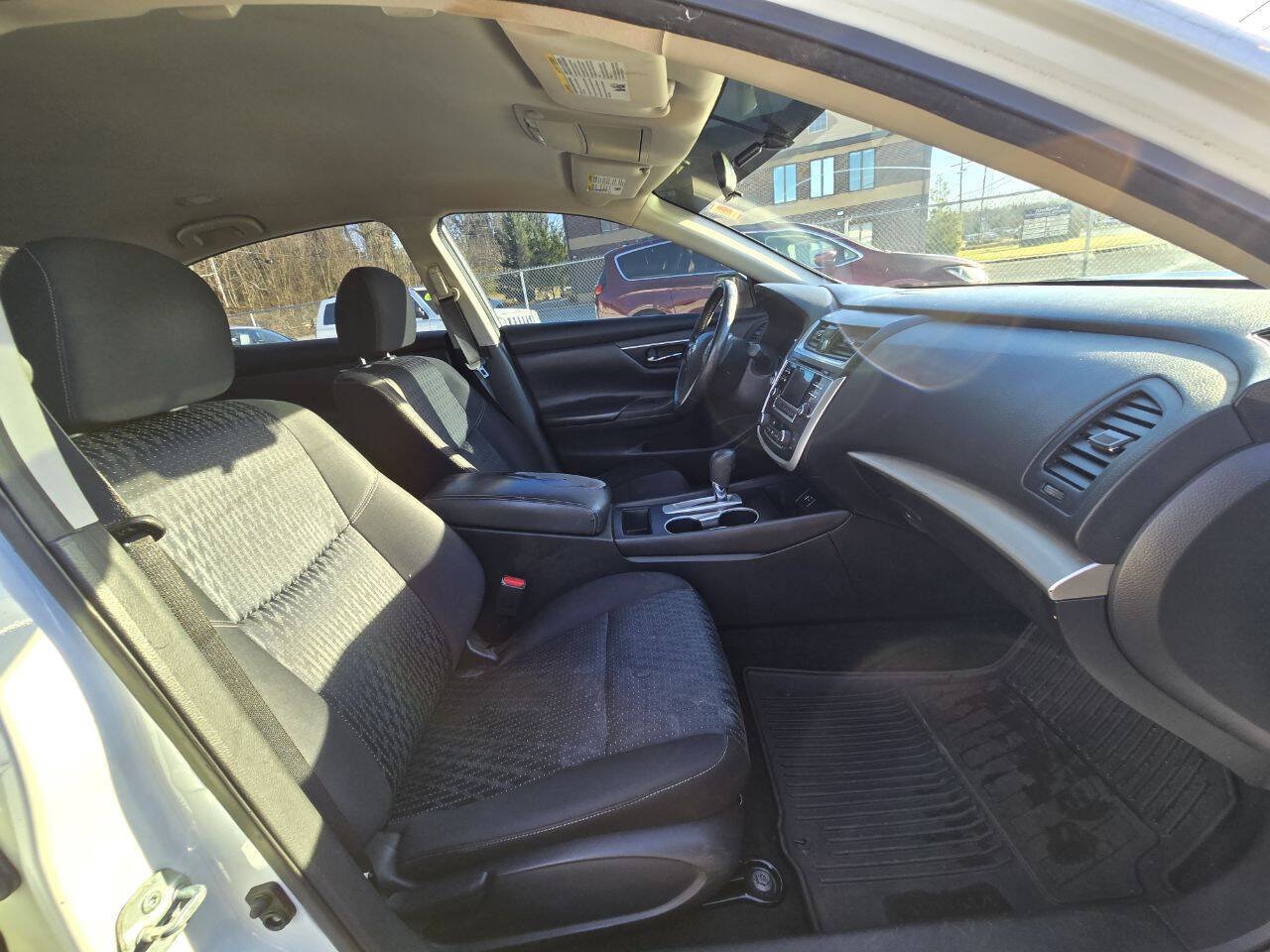 Used 2016 Nissan Altima 2.5 SV FWD image 36