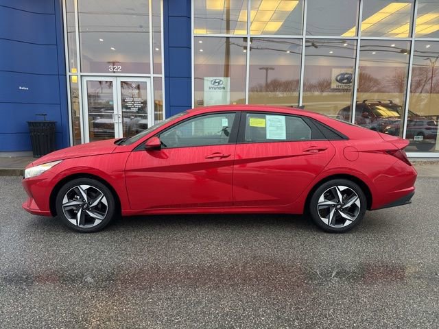 Used 2023 Hyundai Elantra SEL w/ Convenience Package image 10