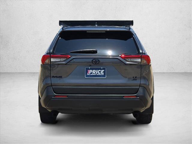 Used 2021 Toyota RAV4 LE AWD/4WD image 7
