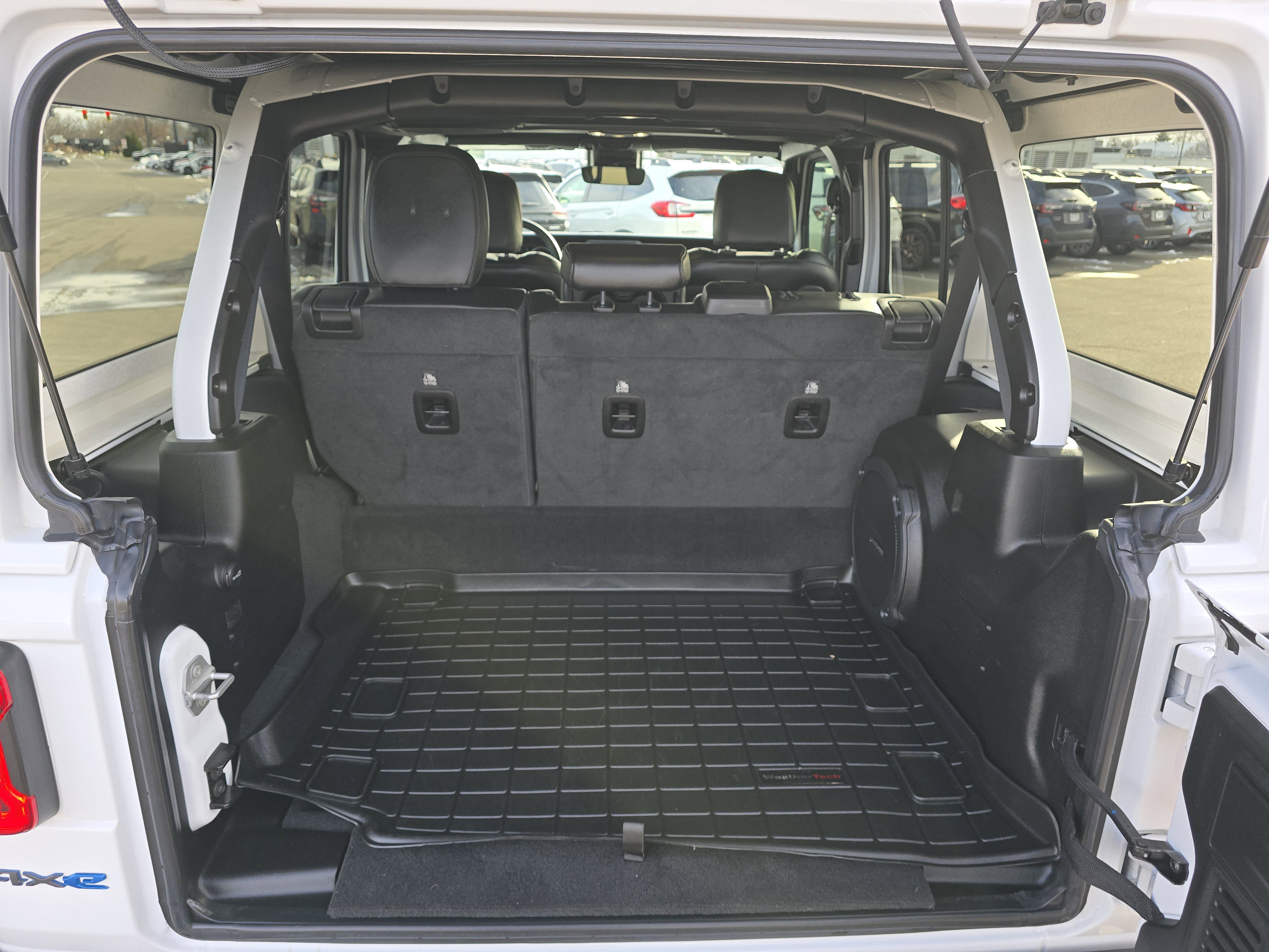 Used 2022 Jeep Wrangler Unlimited Rubicon 4xe w/ Cold Weather Group image 25