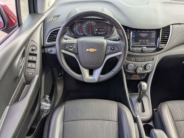 Used 2022 Chevrolet Trax LT w/ LT Convenience Package image 18