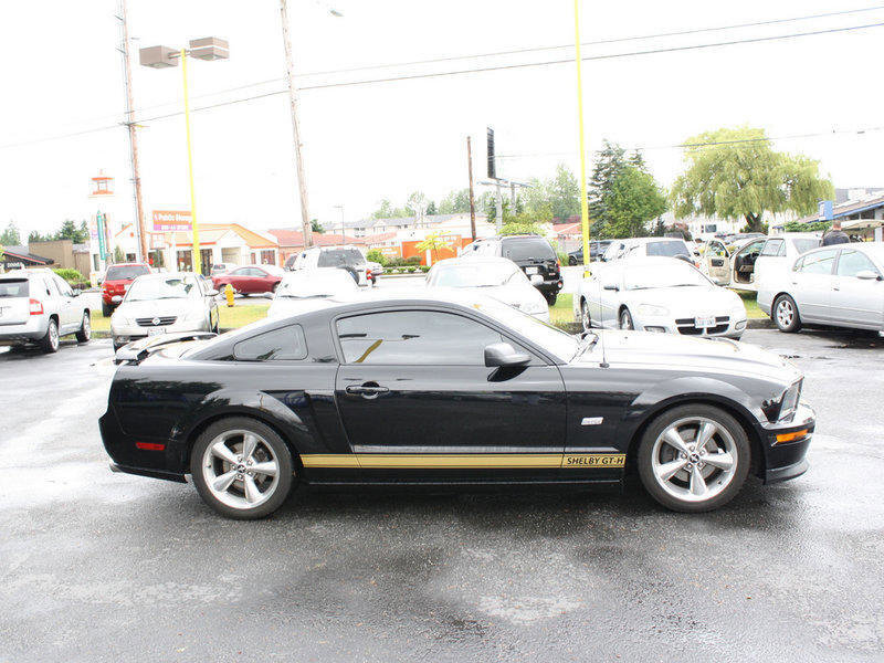 Used 2006 Ford Mustang GT image 9