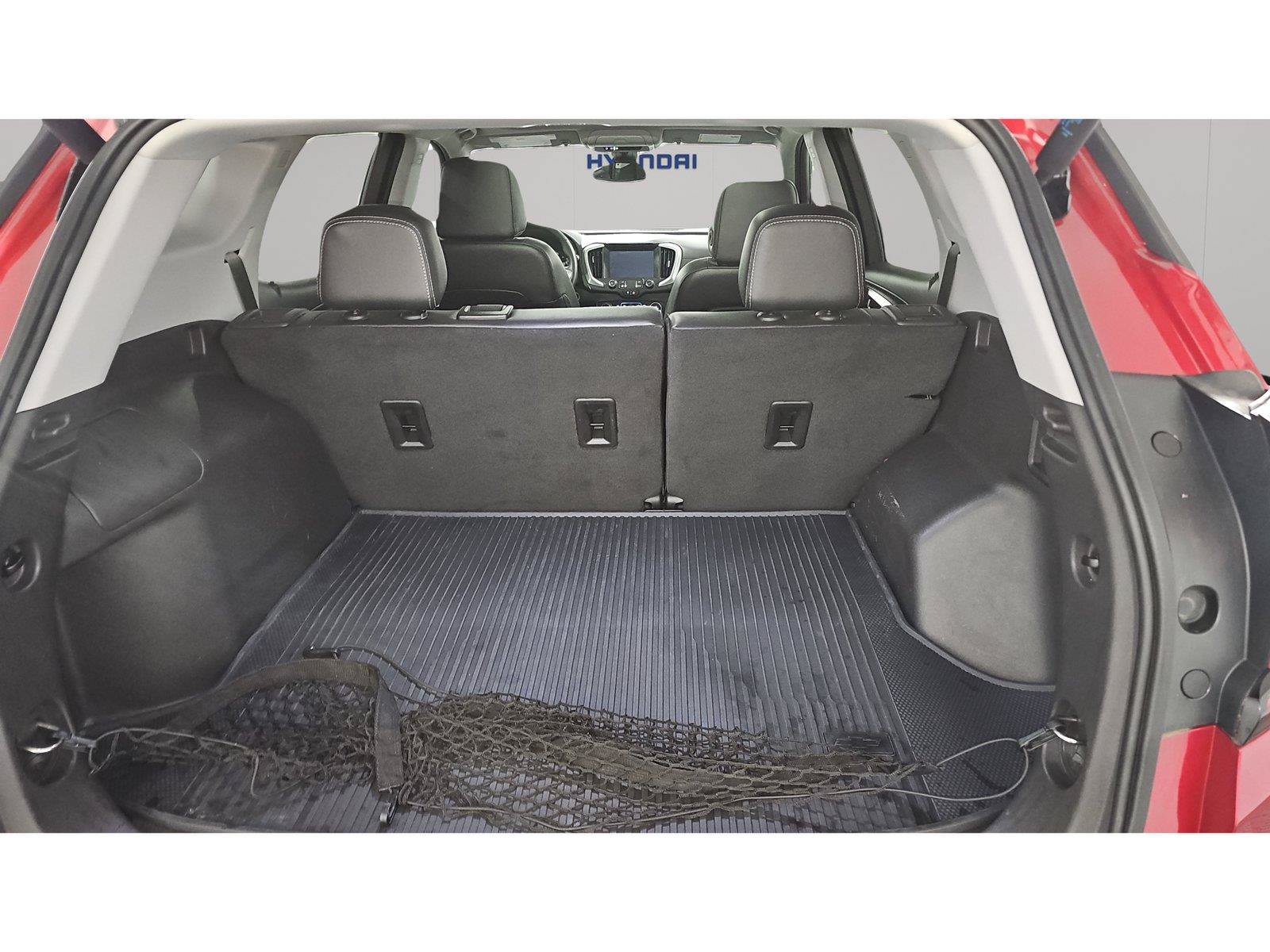 Used 2024 GMC Terrain SLT w/ Tech Package AWD/4WD image 12