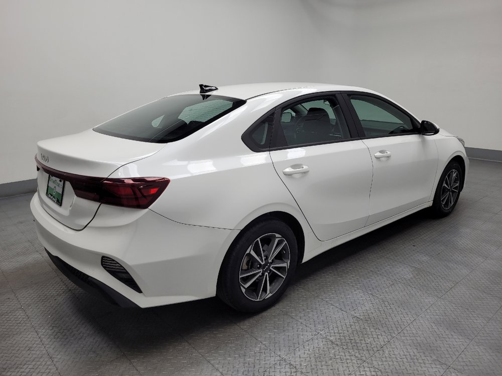 Used 2023 Kia Forte LXS w/ LXS Technology Package FWD image 10