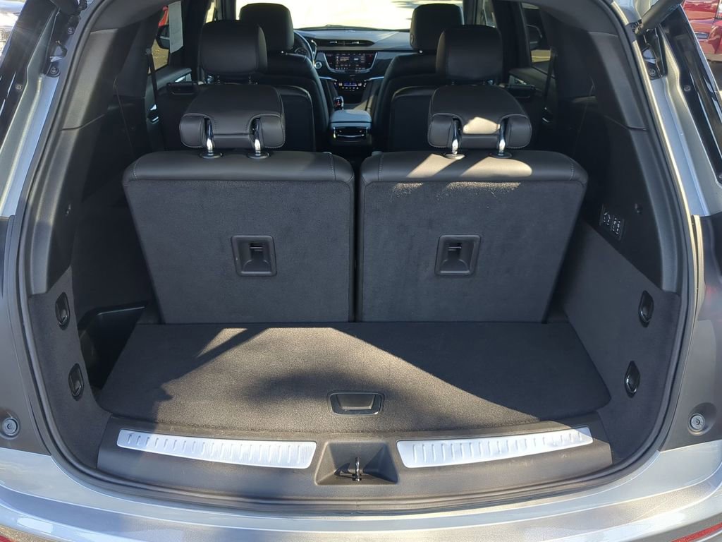 Used 2025 Cadillac XT6 Premium Luxury image 27