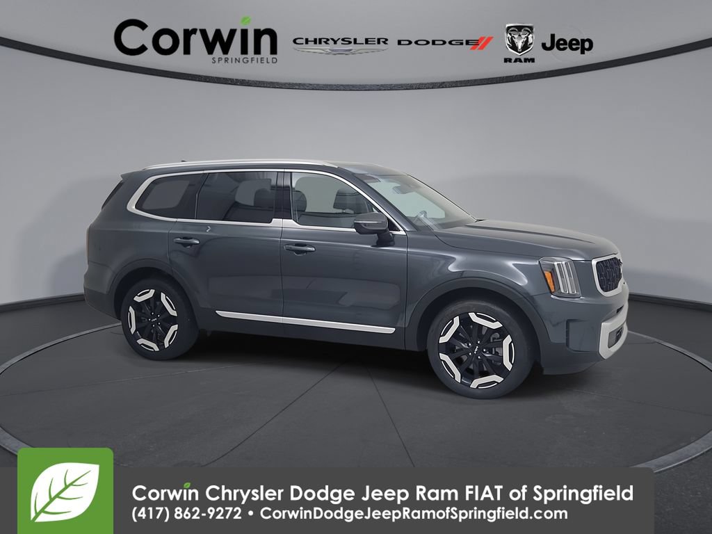 Used 2024 Kia Telluride EX w/ EX Captain's Chair Package