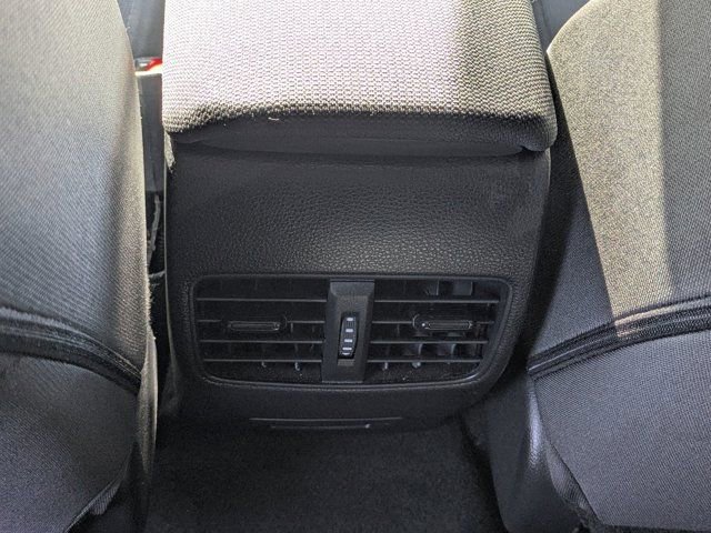 Used 2025 Toyota Corolla Cross LE image 16