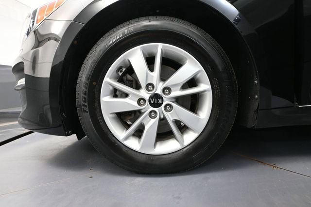 Used 2017 Kia Optima LX FWD image 15