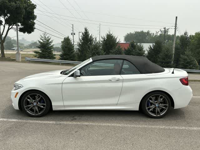 Used 2015 BMW M235i Convertible RWD image 2