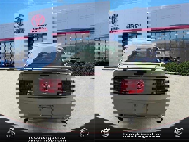 Used 2009 Ford Mustang GT Premium image 4