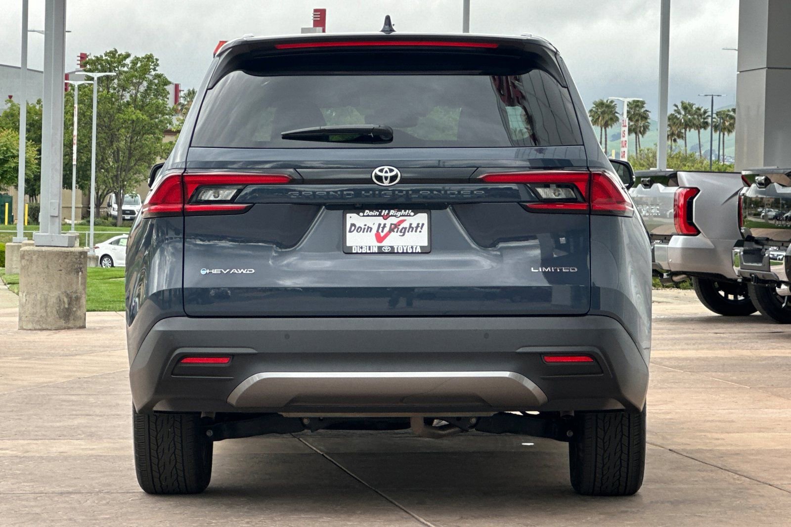 Used 2025 Toyota Grand Highlander AWD Hybrid image 5