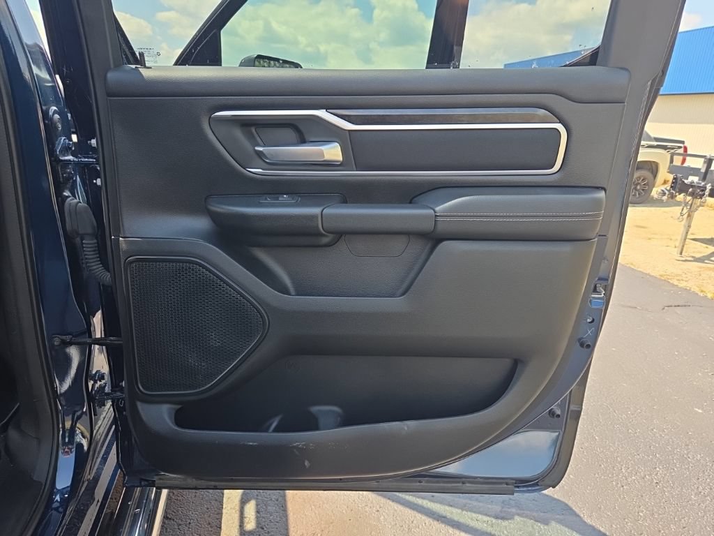 Used 2023 RAM 1500 Big Horn AWD/4WD image 14