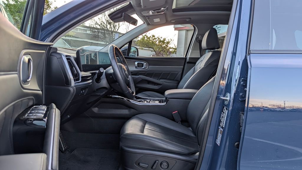 Used 2024 Kia Sorento SX image 6