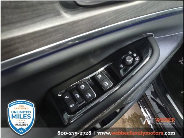 Used 2023 Jeep Grand Cherokee L Overland w/ Advanced Protech Group III image 22