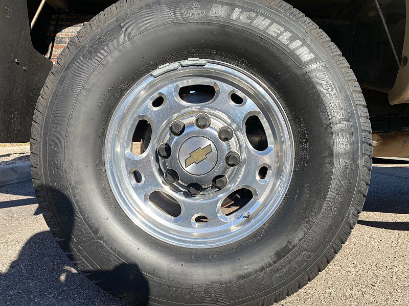 Used 2004 Chevrolet Silverado 2500 LT image 46