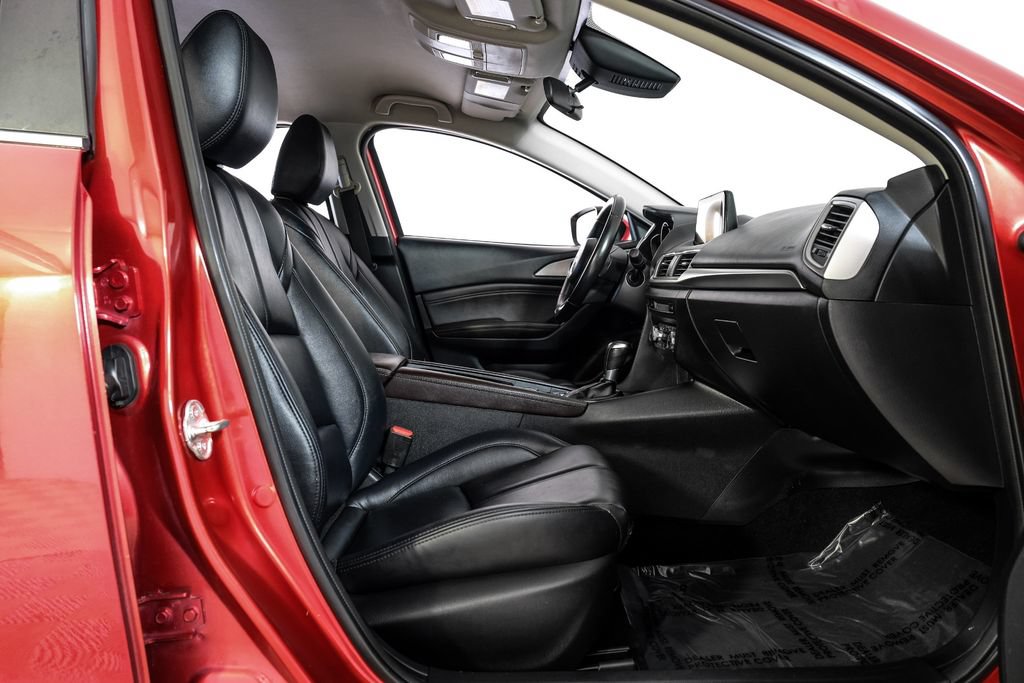 Used 2018 MAZDA MAZDA3 Touring FWD image 35