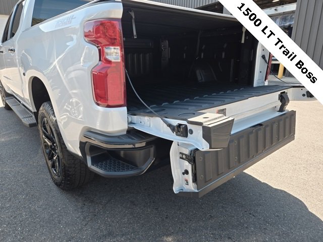 Used 2024 Chevrolet Silverado 1500 LT Trail Boss w/ Protection Package image 9