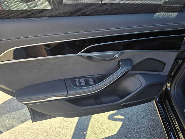 Used 2022 Audi S8 image 19