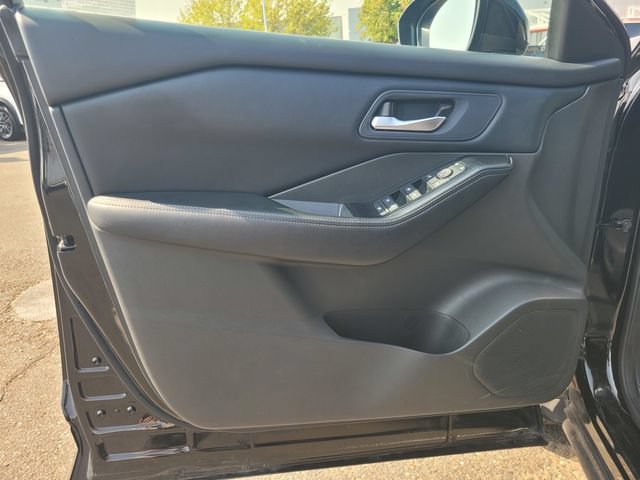 Certified 2024 Nissan Rogue SV AWD/4WD image 18