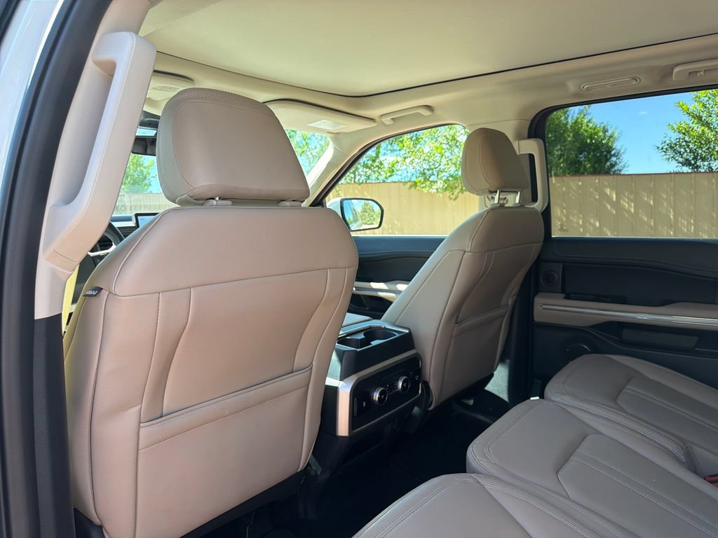 Used 2022 Ford Expedition Max Limited AWD/4WD image 25