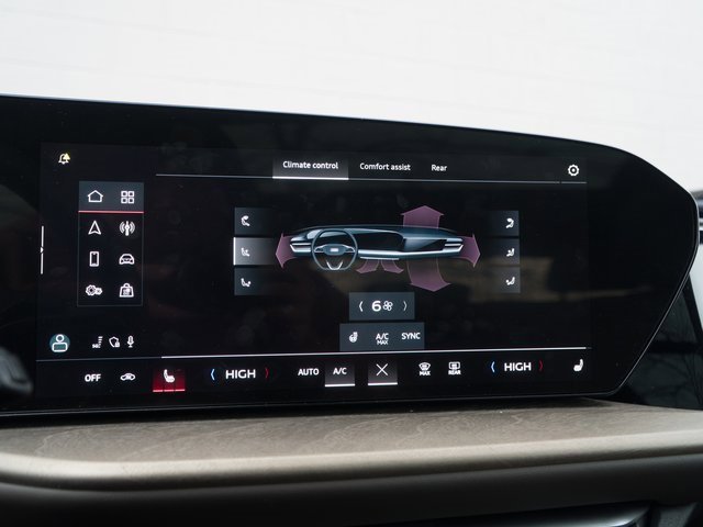 Certified 2025 Audi Q5 2.0T Premium w/ Convenience Package image 26