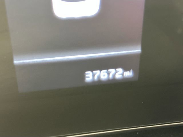 Used 2023 Kia Niro SX image 17