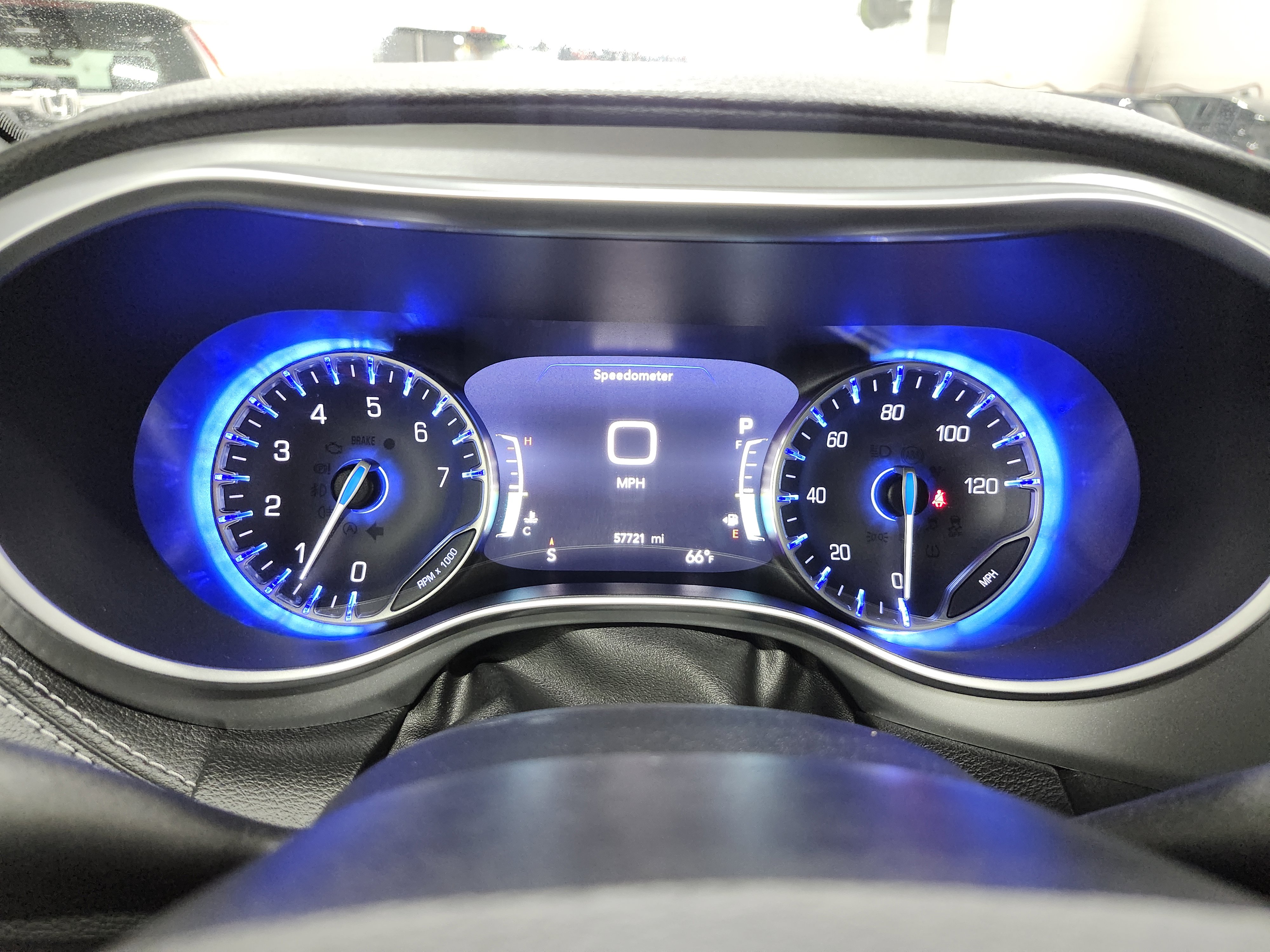 Used 2019 Chrysler Pacifica Limited w/ Advanced Safetytec Group image 29