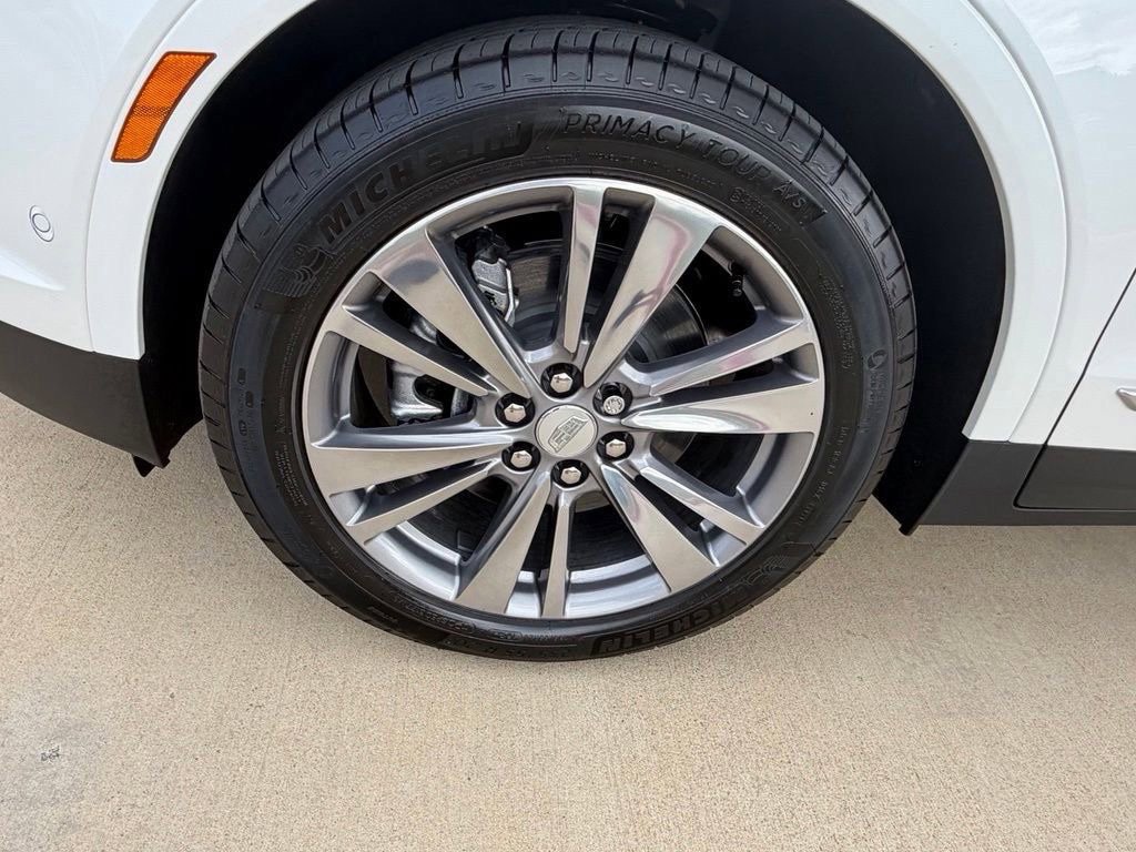 New 2026 Cadillac XT5 Premium Luxury w/ Driver Assist Package FWD image 11