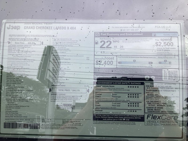 New 2025 Jeep Grand Cherokee Laredo w/ Luxury Tech Group I image 11