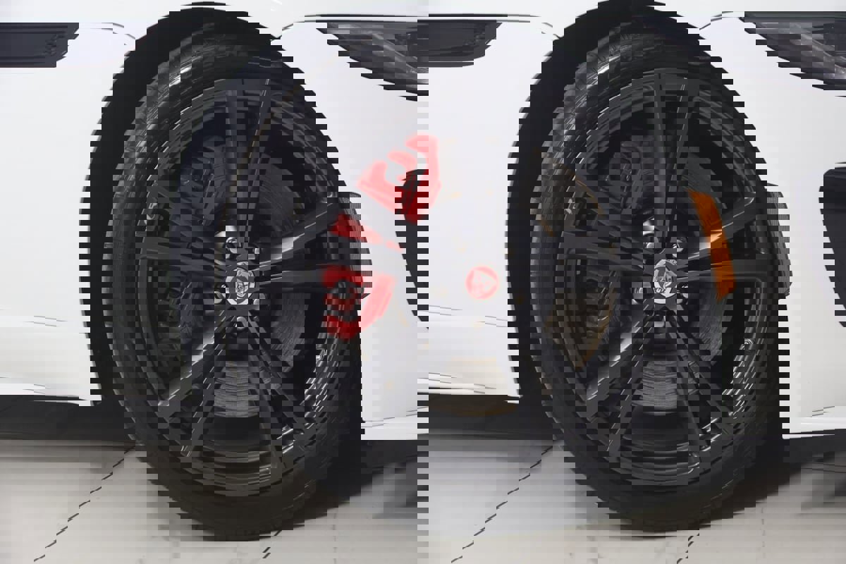 Used 2021 Jaguar F-TYPE R image 16