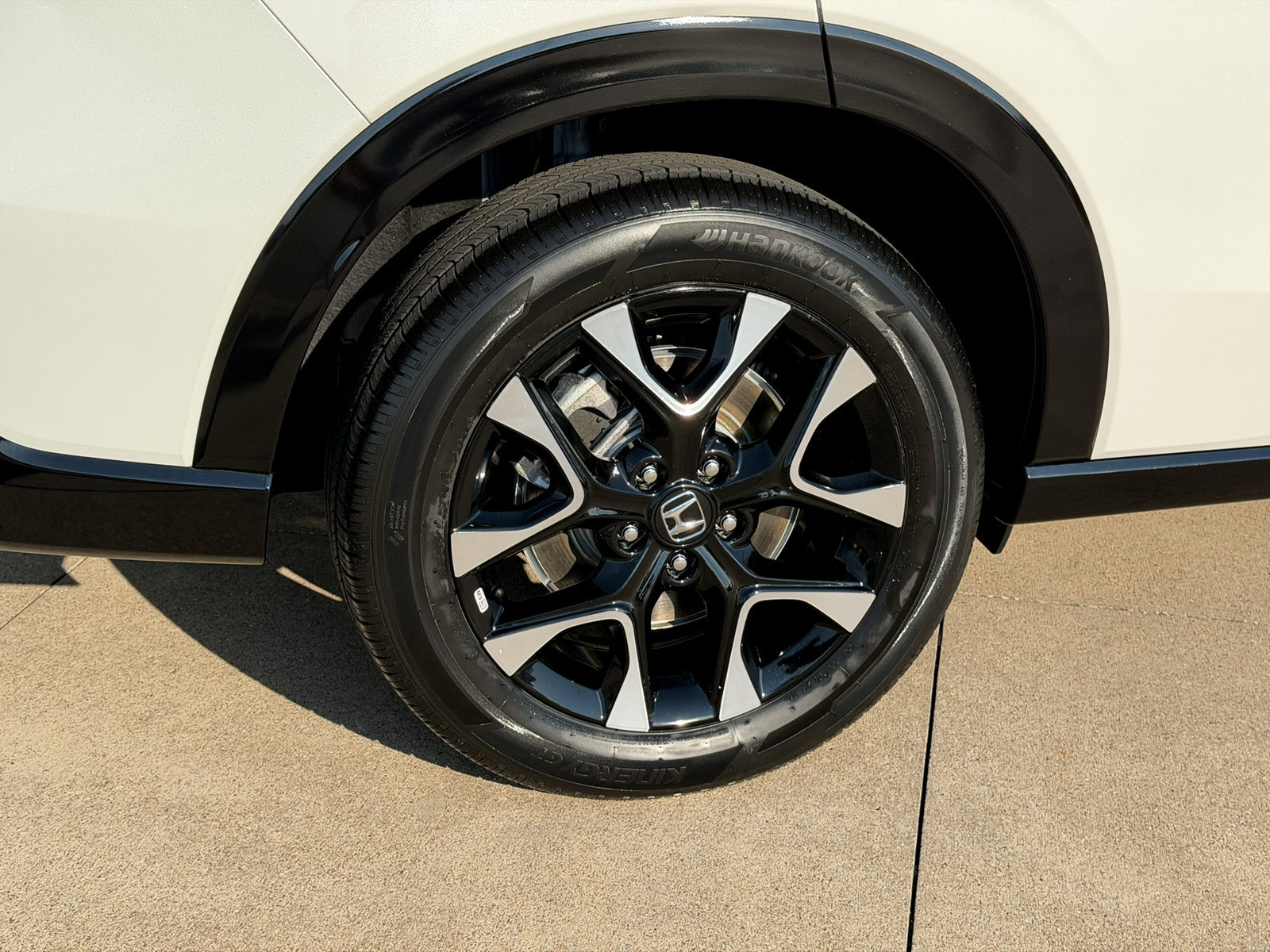 Certified 2026 Honda HR-V EX-L image 8