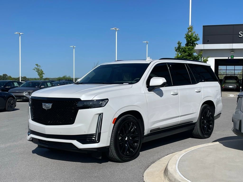 Used 2023 Cadillac Escalade Sport Platinum w/ LPO, ONYX Package image 4