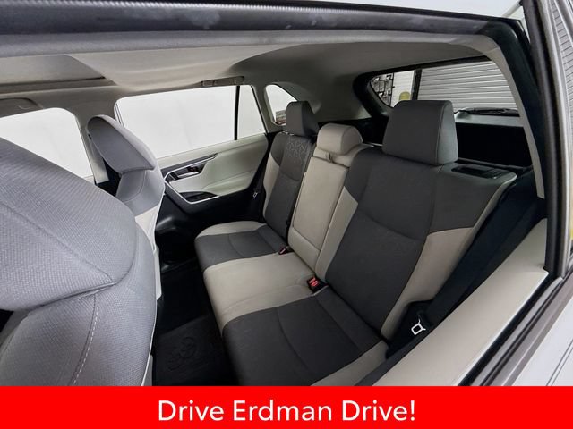 Used 2025 Toyota RAV4 XLE w/ Convenience Package FWD image 8