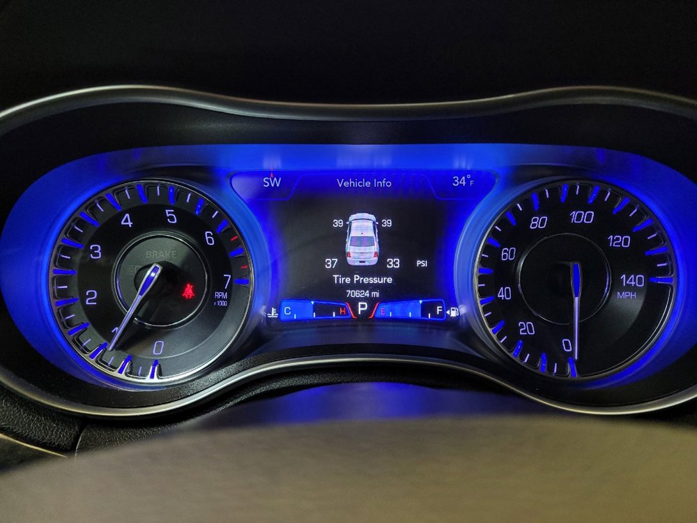 Used 2019 Chrysler 300 Limited image 23