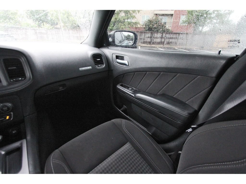 Used 2023 Dodge Charger SXT w/ Blacktop Package RWD image 11