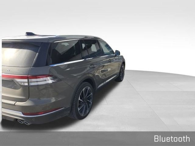 Used 2025 Lincoln Aviator Reserve w/ Equipment Group 201A image 5