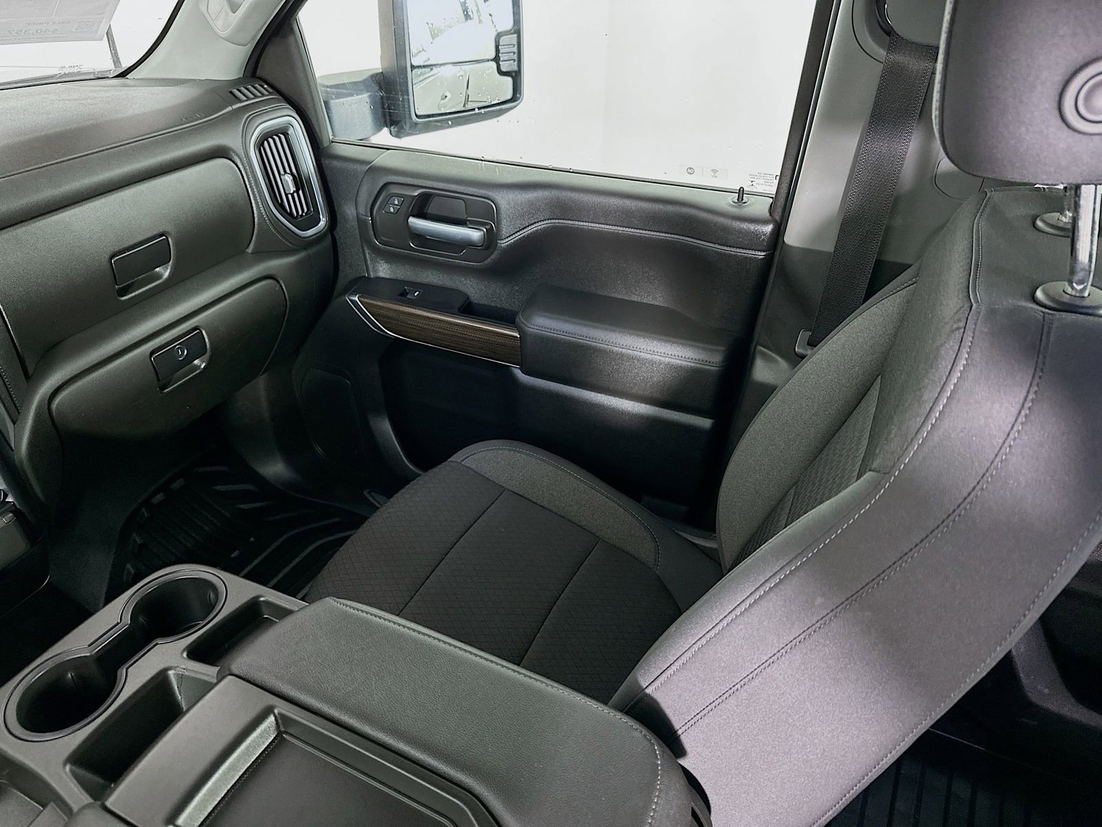 Used 2021 Chevrolet Silverado 2500 LT image 24