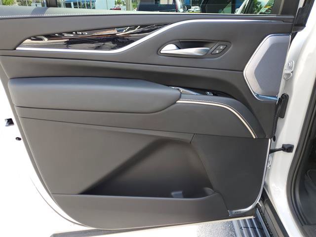 Certified 2023 Cadillac Escalade ESV V AWD/4WD image 35