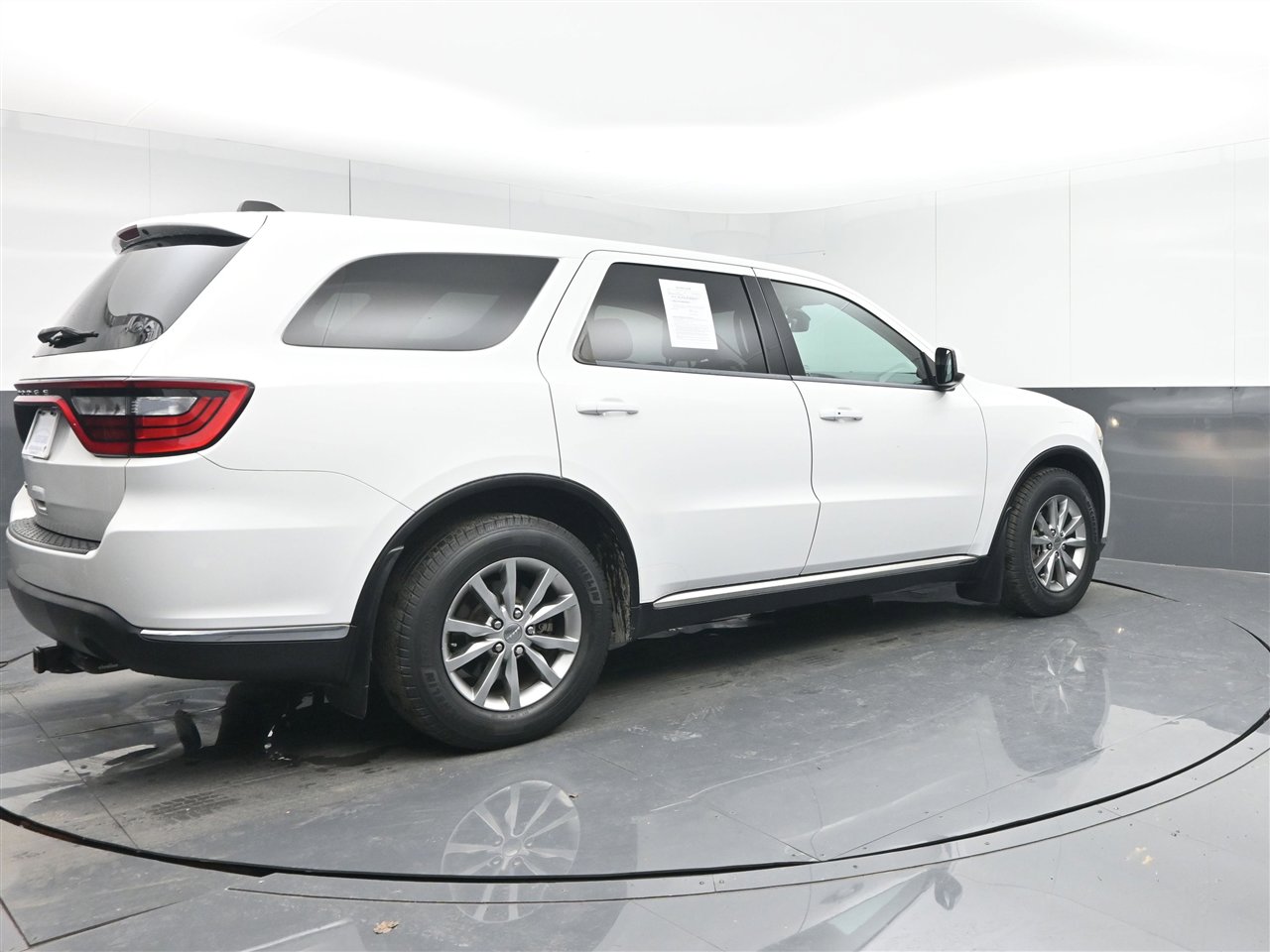 Used 2017 Dodge Durango SXT w/ 3rd Row Seating Group image 5
