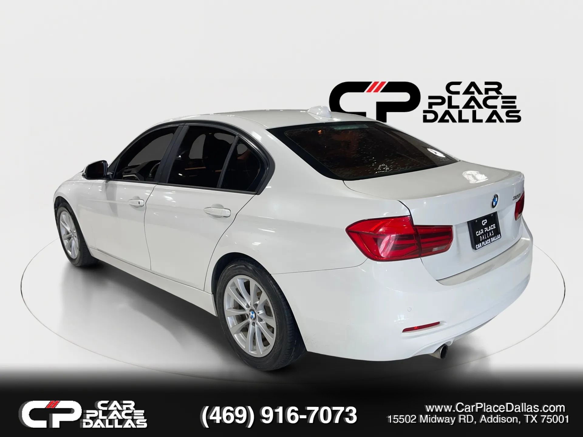 Used 2017 BMW 320i Sedan RWD image 6